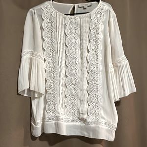 LOFT LADIES CREAM BLOUSE SIZE M